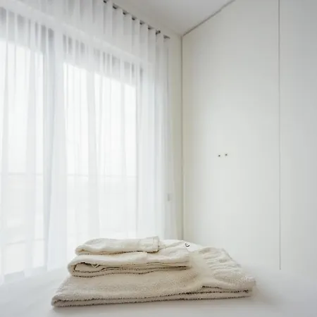 Janelas De Salir - By Sch Apartament *