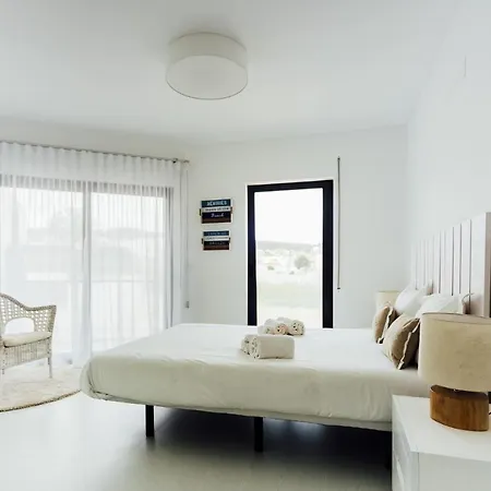 Janelas De Salir - By Sch Apartament