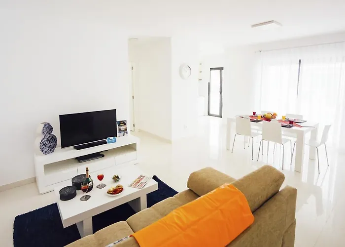 Janelas De Salir - By Sch *