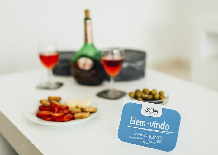 Janelas De Salir - By Sch Salir de Porto