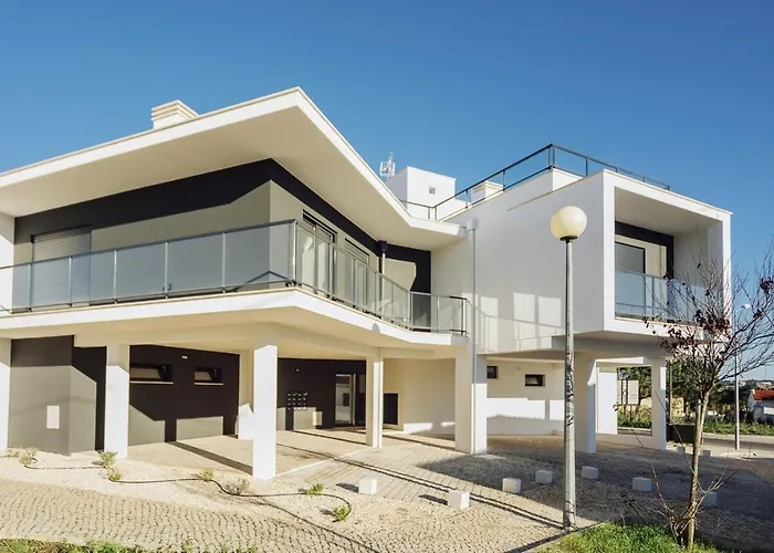 Janelas De Salir - By Sch Salir de Porto